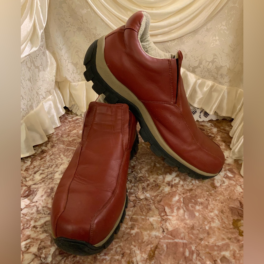 Johnston & Murphy Men's Red Leather Slip-On Loafers